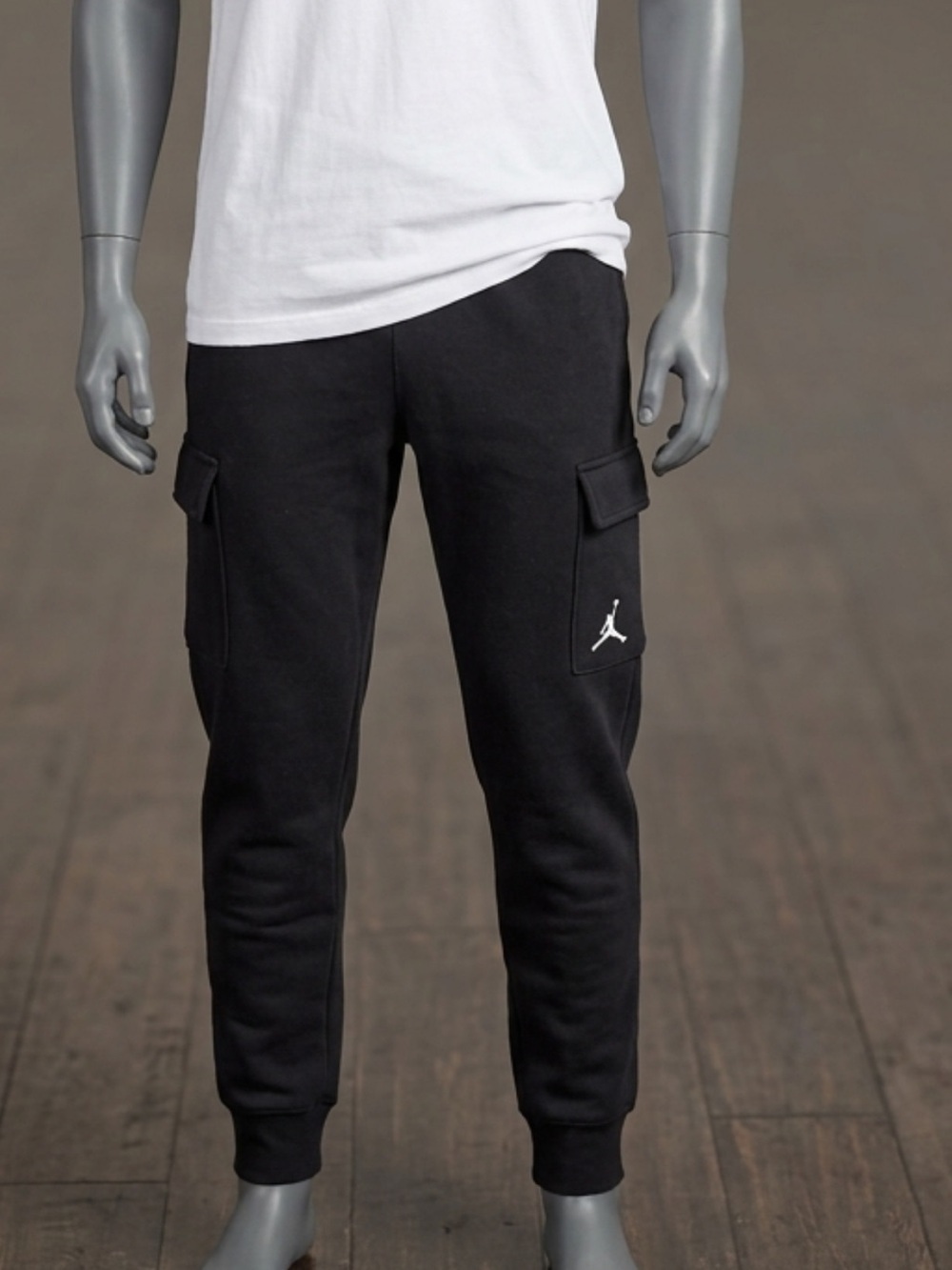 Jordan Black Cargo Joggers with White Jumpman Patch boys medium (10-12Y)